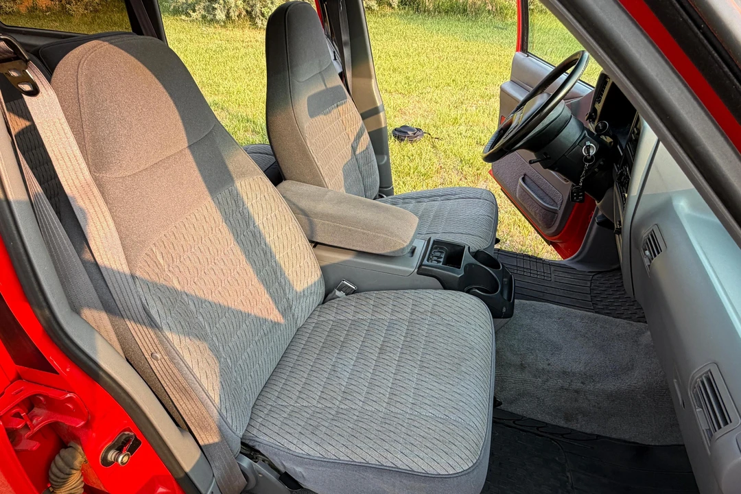 1994 Ford Explorer 1st Gen - Image 29 of 31