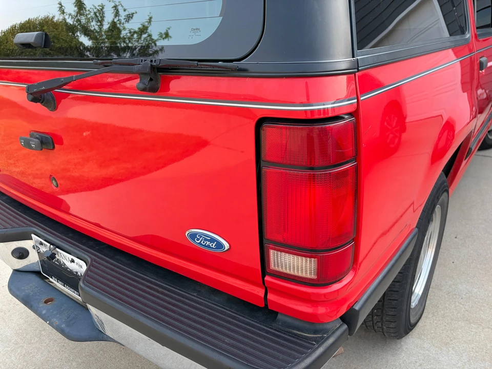 1994 Ford Explorer 1st Gen - Image 21 of 31