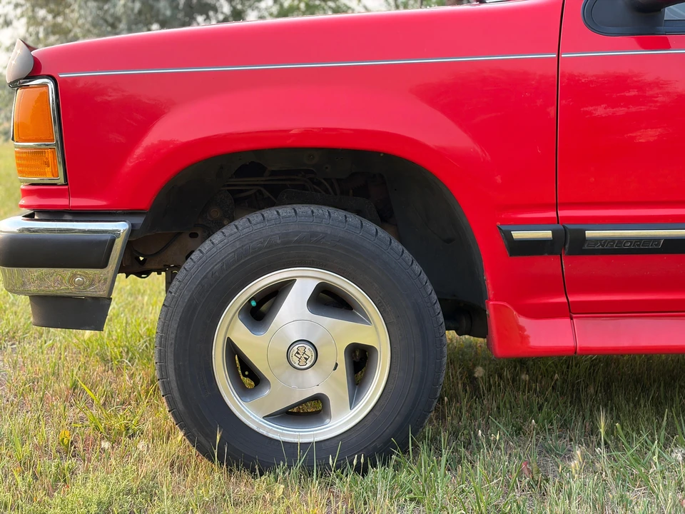 1994 Ford Explorer 1st Gen - Image 24 of 31
