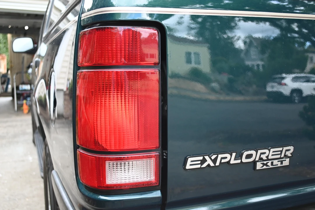 1994 Ford Explorer 1st Gen - Image 21 of 31