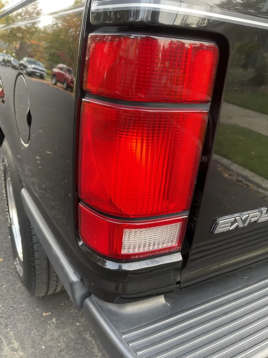 1994 Ford Explorer 1st Gen - Image 15 of 31