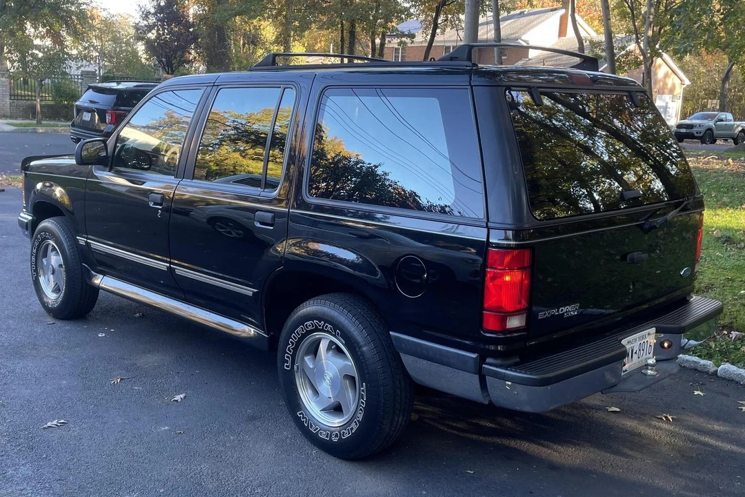 1994 Ford Explorer 1st Gen - Image 4 of 31