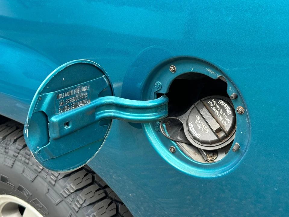 1994 Ford Explorer 1st Gen - Image 28 of 31