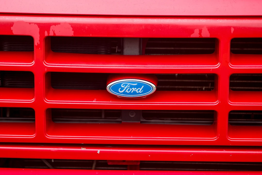 1994 Ford F-150 SVT Lightning 9th Gen - Image 27 of 31