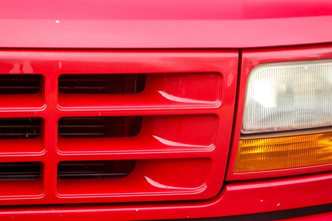 1994 Ford F-150 SVT Lightning 9th Gen - Image 28 of 31