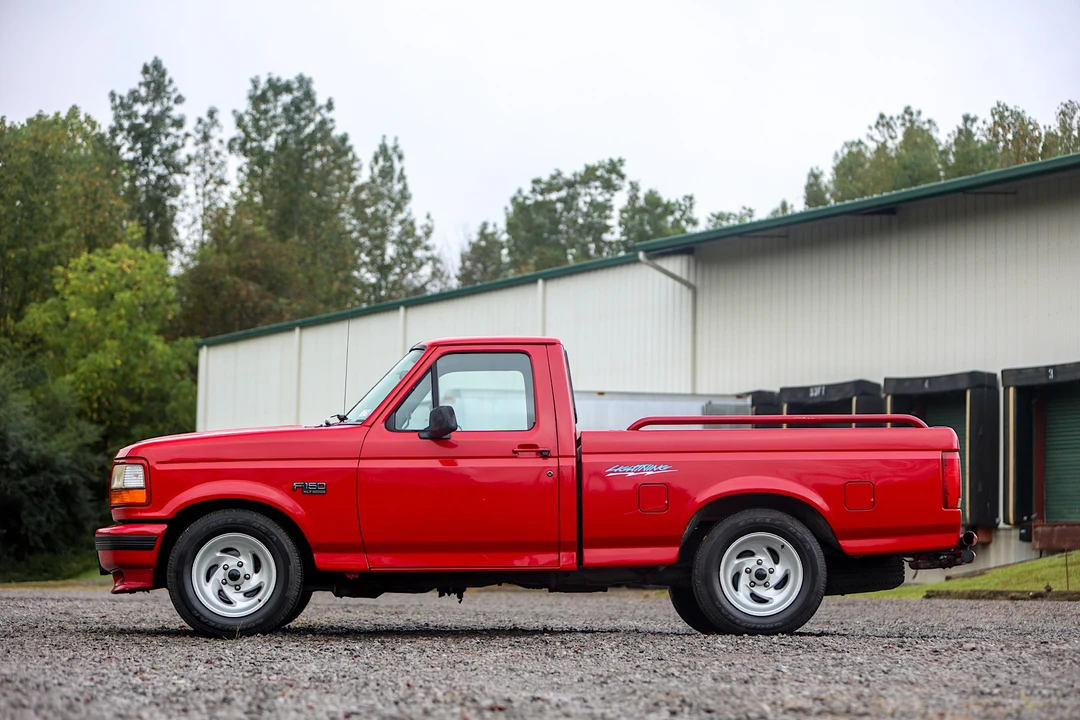 1994 Ford F-150 SVT Lightning 9th Gen - Image 5 of 31
