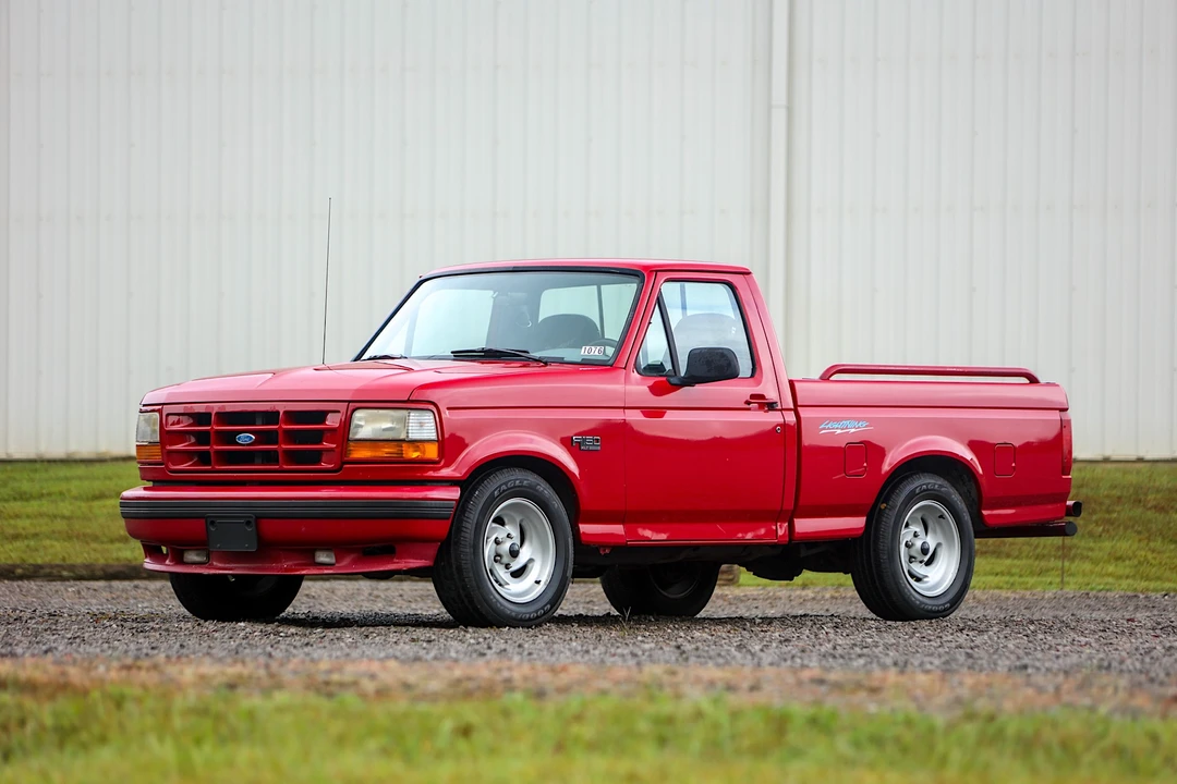 1994 Ford F-150 SVT Lightning 9th Gen - Image 2 of 31