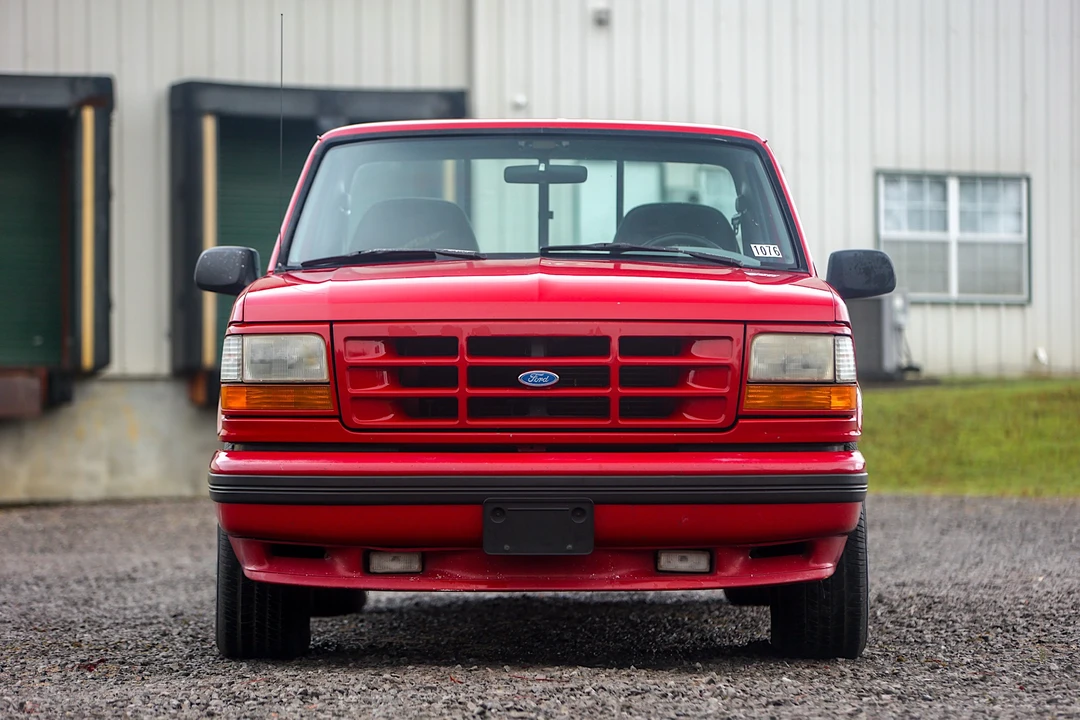 1994 Ford F-150 SVT Lightning 9th Gen - Image 9 of 31
