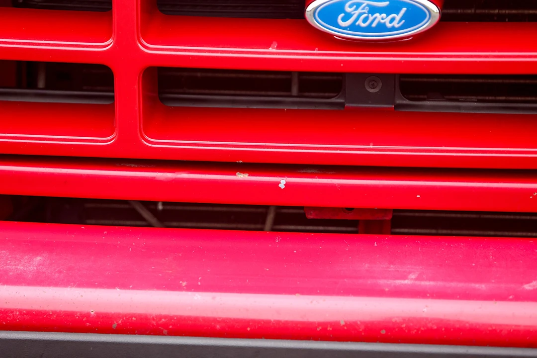 1994 Ford F-150 SVT Lightning 9th Gen - Image 26 of 31