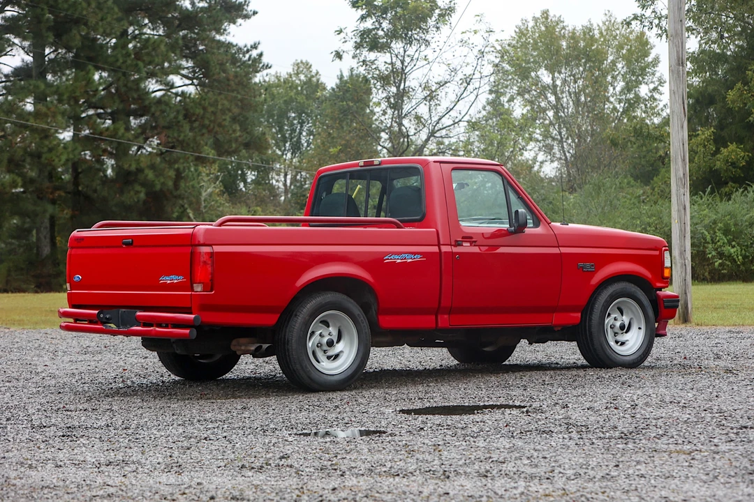 1994 Ford F-150 SVT Lightning 9th Gen - Image 8 of 31