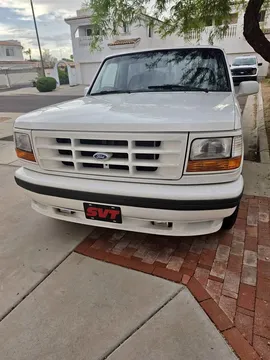 1994 Ford F-150 SVT Lightning Pickup 2D 6 1/2 ft
