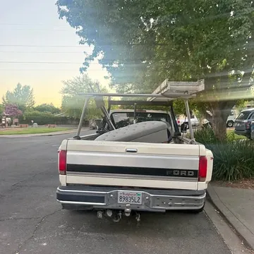 1994 Ford F-350 XLT Pickup 4D 8 ft
