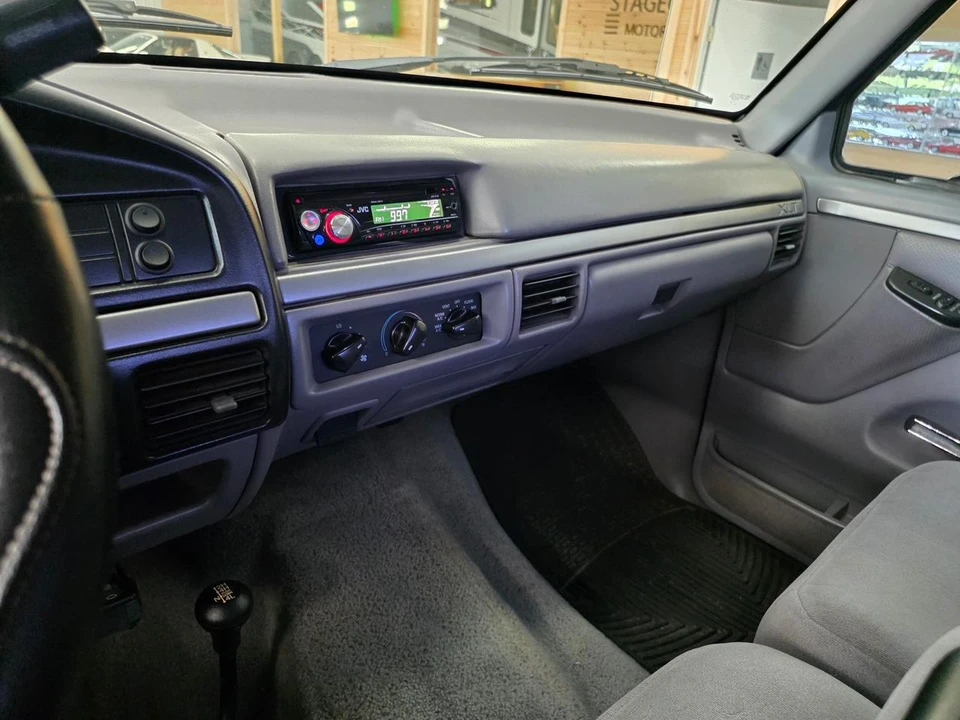 1994 Ford F-Series 9th Gen - Image 23 of 31