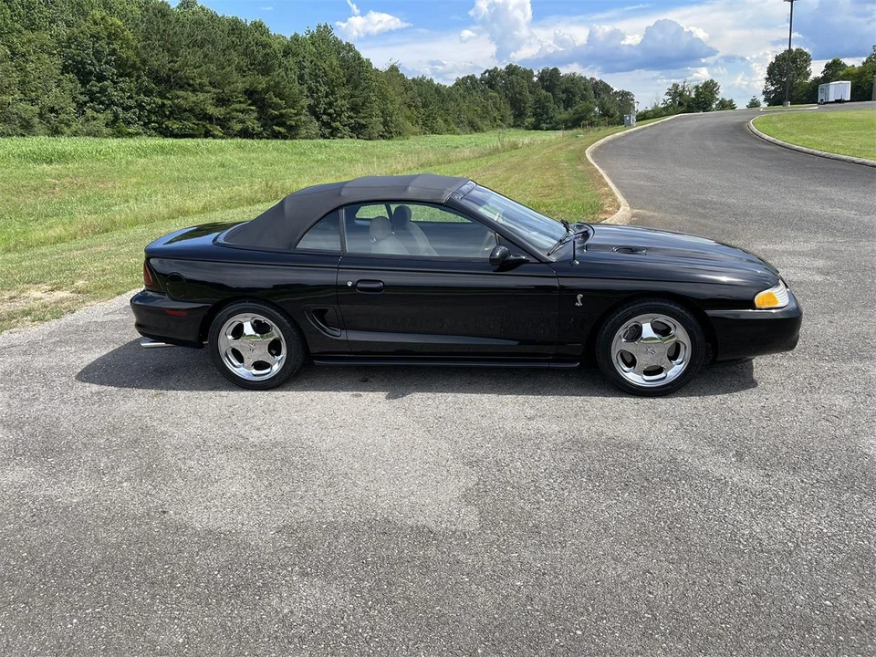1994 Ford SN95 Mustang Cobra - Image 16 of 31