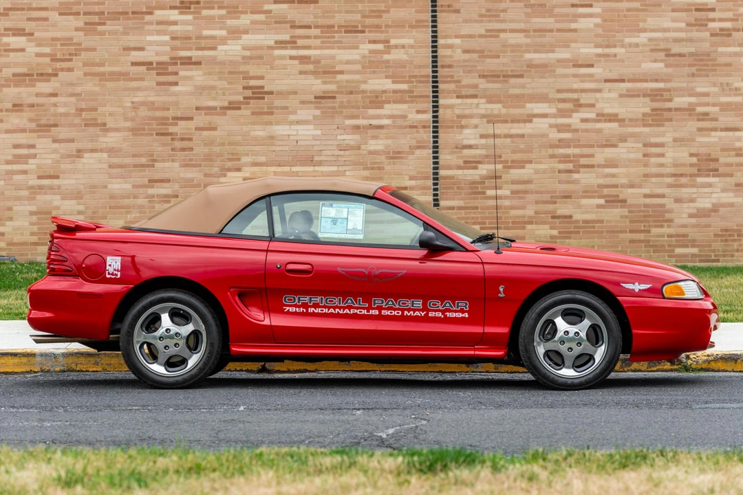 1994 Ford SN95 Mustang Cobra - Image 3 of 31