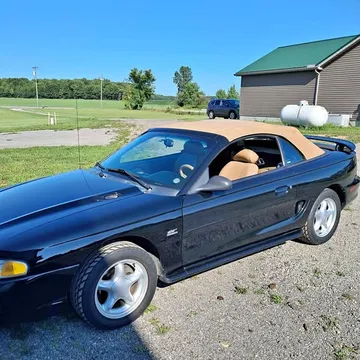 1994 Ford Mustang Convertible 2D