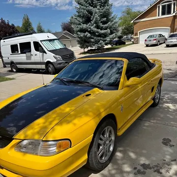 1994 Ford Mustang Convertible 2D