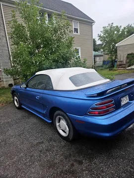 1994 Ford Mustang Convertible 2D
