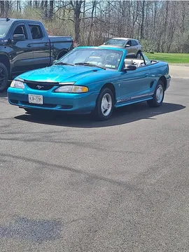 1994 Ford Mustang Convertible 2D