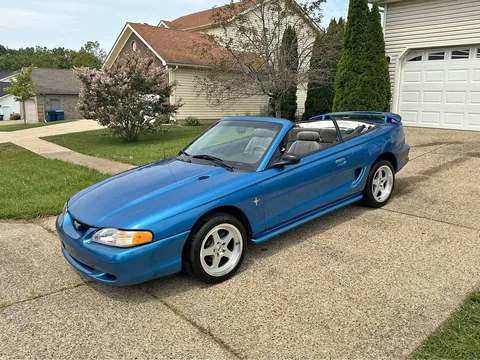 1994 Ford Mustang Convertible 2D