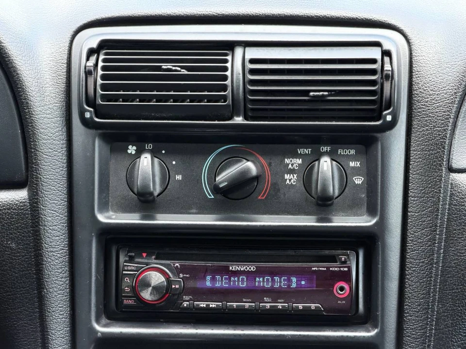 1994 Ford SN95 Mustang - Image 19 of 22
