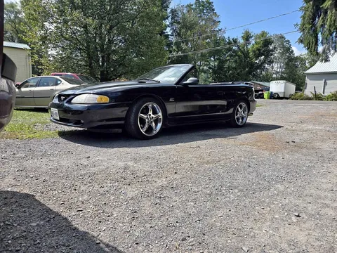 1994 Ford Mustang GT Convertible 2D