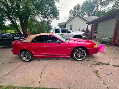 1994 Ford Mustang GT Convertible 2D