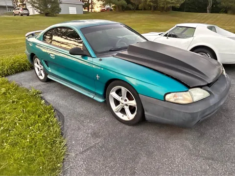1994 Ford Mustang GT Coupe 2D