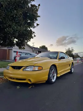 1994 Ford Mustang GT Coupe 2D