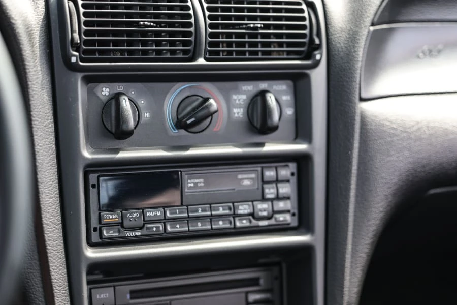 1994 Ford SN95 Mustang Cobra - Image 26 of 31
