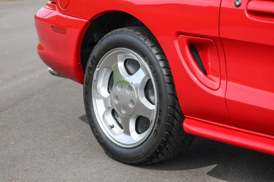 1994 Ford SN95 Mustang Cobra - Image 13 of 31