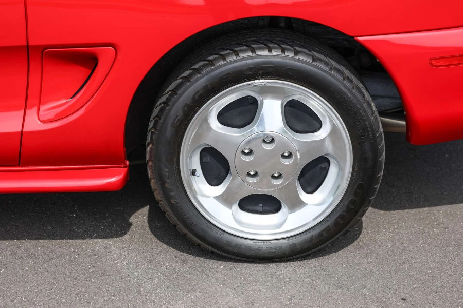 1994 Ford SN95 Mustang Cobra - Image 18 of 31