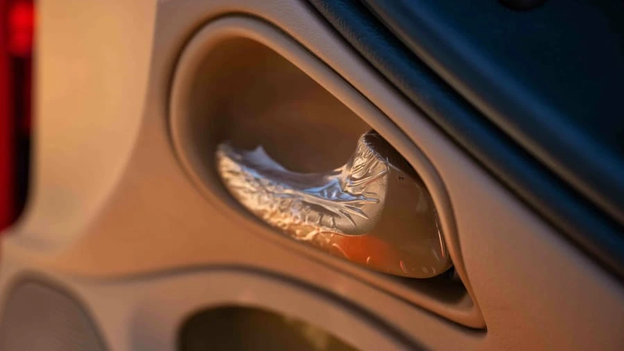 1994 Ford SN95 Mustang Cobra - Image 23 of 31