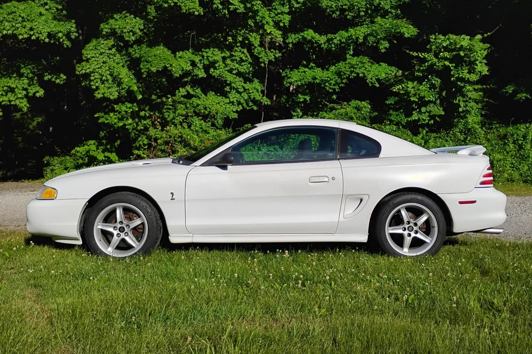 1994 Ford SN95 Mustang Cobra - Image 3 of 31