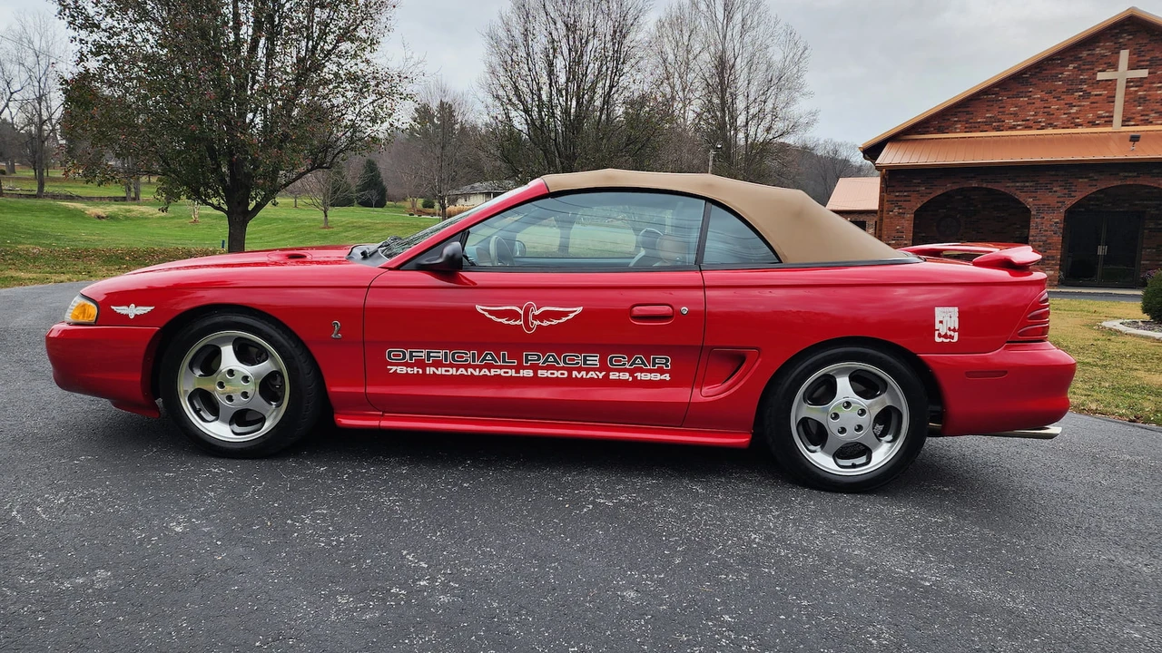 1994 Ford SN95 Mustang Cobra - Image 16 of 21