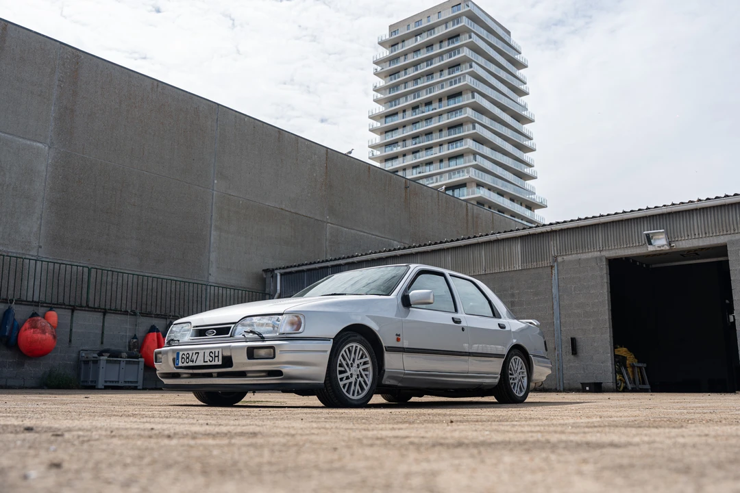 1994 Ford Sierra RS Cosworth - Image 13 of 31
