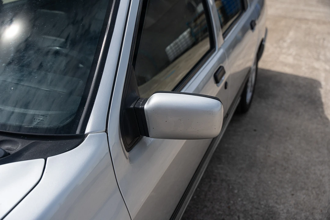 1994 Ford Sierra RS Cosworth - Image 29 of 31