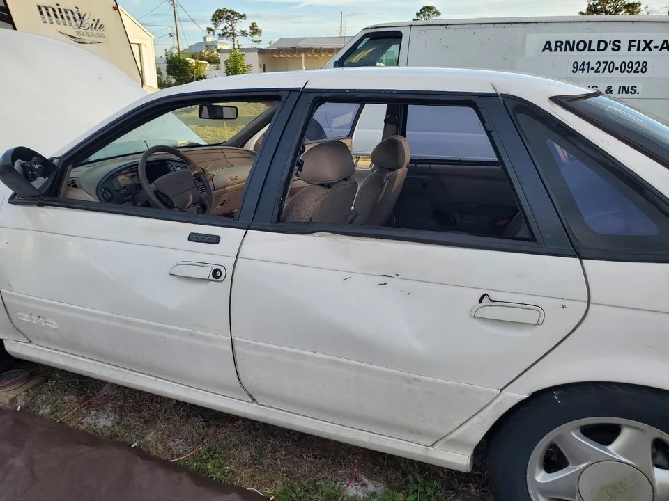 1994 Ford Taurus SHO 2nd Gen - Image 3 of 21
