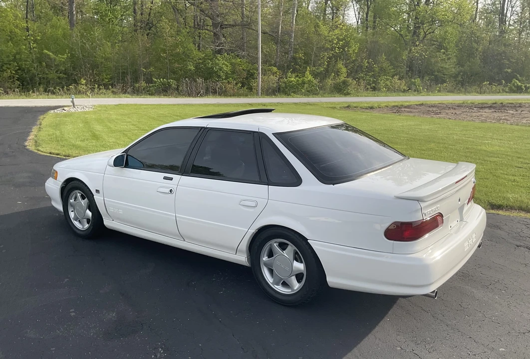 1994 Ford Taurus SHO 2nd Gen - Image 8 of 31