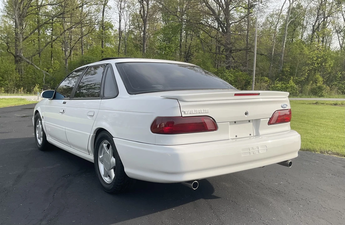 1994 Ford Taurus SHO 2nd Gen - Image 12 of 31