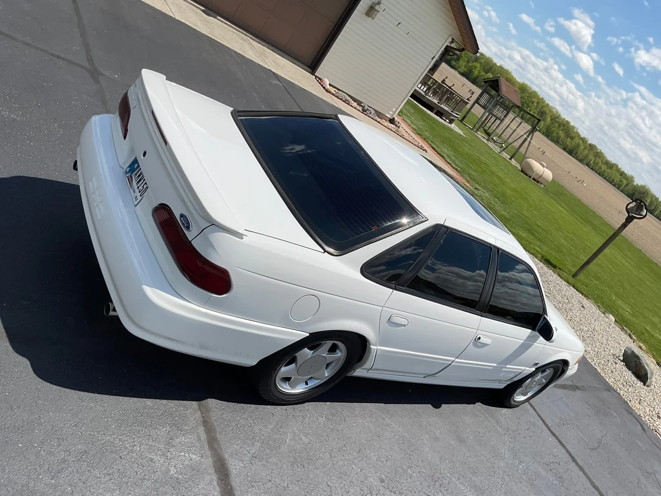 1994 Ford Taurus SHO 2nd Gen - Image 16 of 31