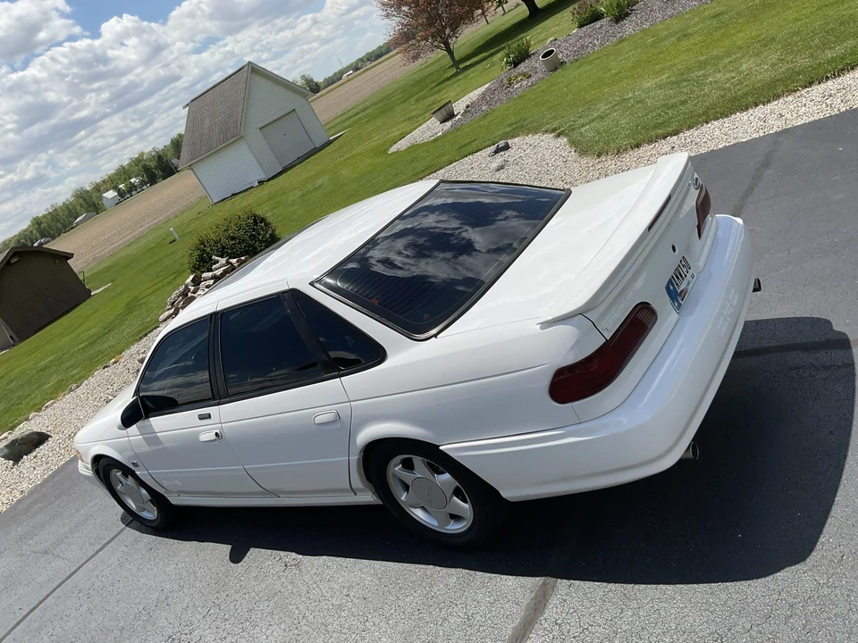 1994 Ford Taurus SHO 2nd Gen - Image 9 of 31