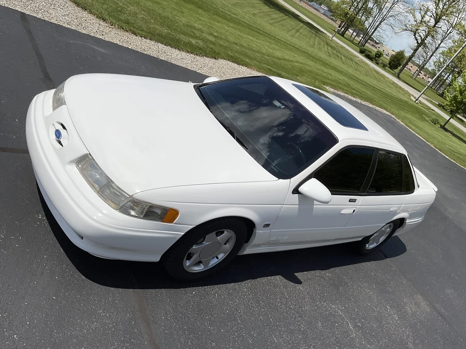 1994 Ford Taurus SHO 2nd Gen - Image 5 of 31