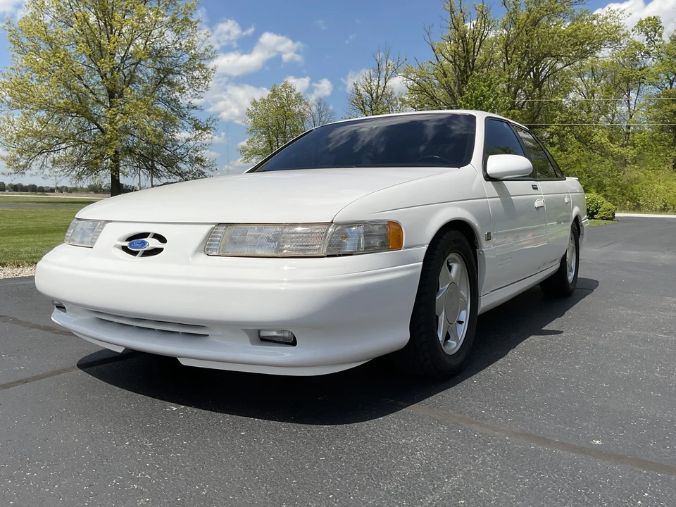1994 Ford Taurus SHO 2nd Gen - Image 2 of 31
