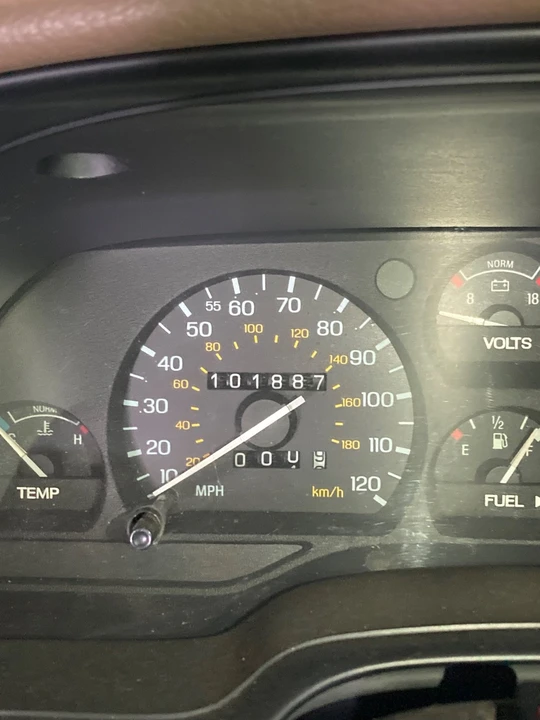 1994 Ford Thunderbird 10th Gen - Image 10 of 10