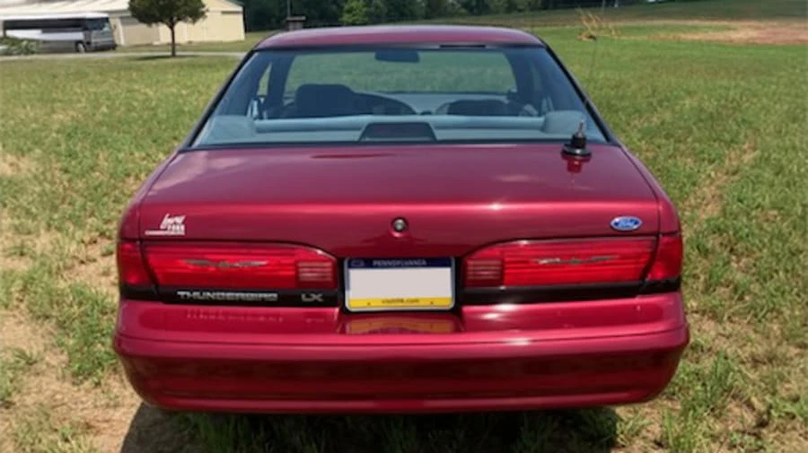 1994 Ford Thunderbird 10th Gen - Image 5 of 11