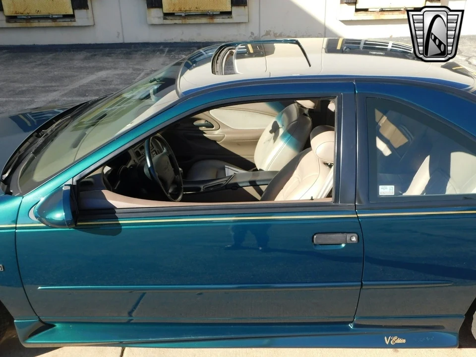 1994 Ford Thunderbird 10th Gen - Image 11 of 12