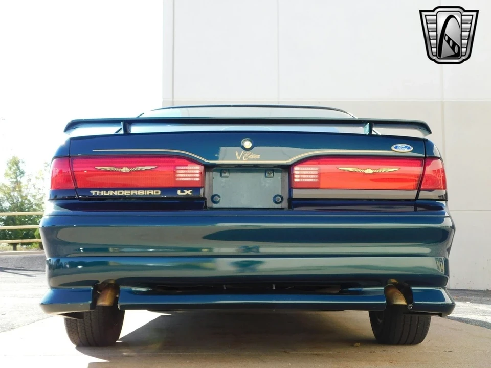 1994 Ford Thunderbird 10th Gen - Image 8 of 12