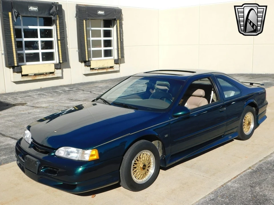1994 Ford Thunderbird 10th Gen - Image 3 of 12