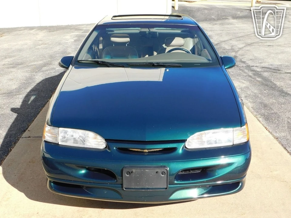 1994 Ford Thunderbird 10th Gen - Image 5 of 12